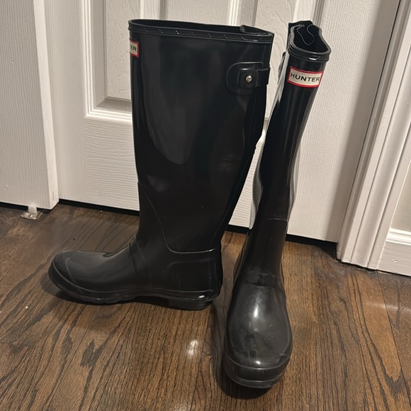 Black Hunter Rain Boots - Picture 2 of 4